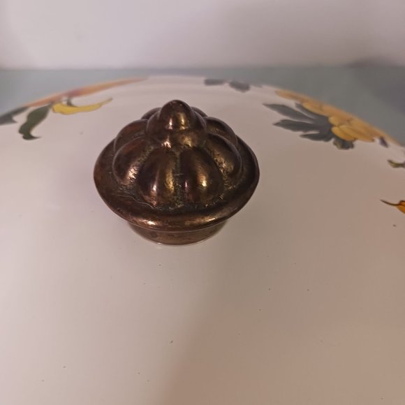 Essence Vintage Tabletops Unlimited 5 QT. Dutch Oven - Picture 6 of 11